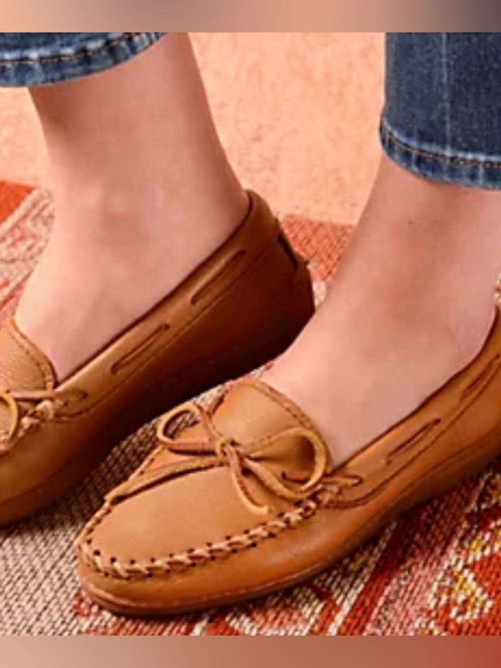 Minnetonka Women’s Chestnut Moccasin Loafers